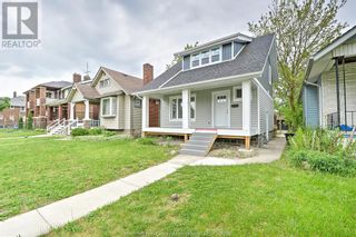 Photo 3: 1081 BRUCE AVENUE in Windsor: House for sale : MLS®# 23009684