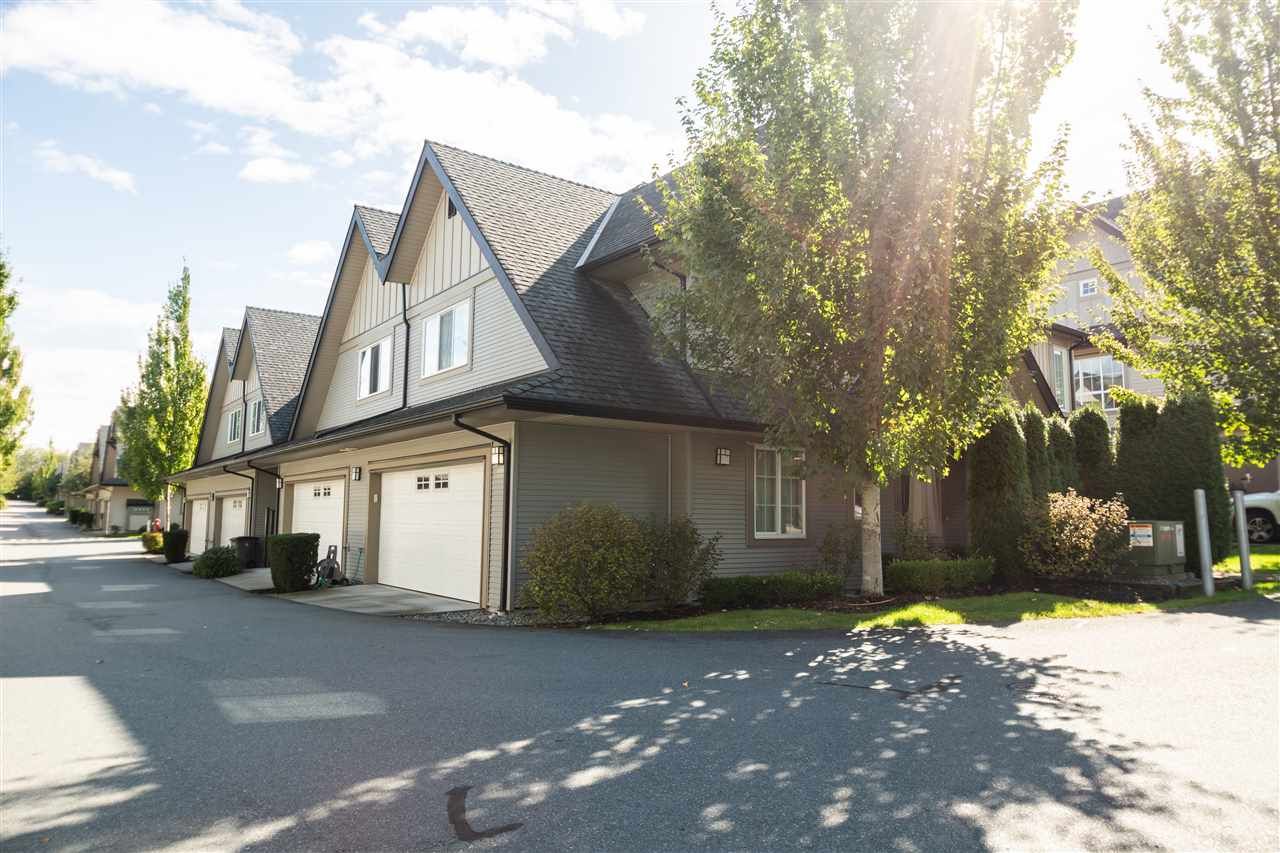 Main Photo: 143 2501 161A Street in Surrey: Grandview Surrey Townhouse for sale in "Highland Park" (South Surrey White Rock)  : MLS®# R2408346