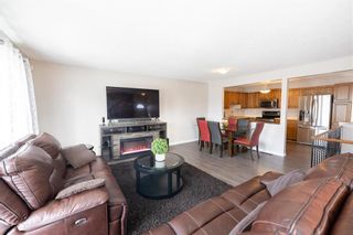 Photo 4: 187 Brixton Bay in Winnipeg: River Park South Residential for sale (2F)  : MLS®# 202104271