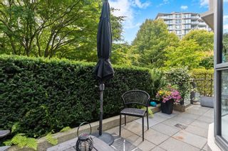 Photo 3: TH5 158 W 1ST Street in North Vancouver: Lower Lonsdale Townhouse for sale in "ONE PARK LANE" : MLS®# R2810317