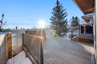 Photo 4: 2419 Charlebois Drive NW in Calgary: Charleswood Detached for sale : MLS®# A2018186