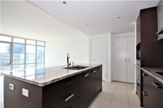 Photo 2: 2701 1028 BARCLAY Street in Vancouver: West End VW Condo for sale in "Patina" (Vancouver West)  : MLS®# R2499439