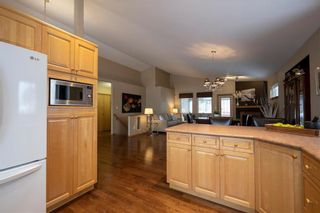 Photo 9: 59 Orchard Hill Drive in Winnipeg: Royalwood Residential for sale (2J)  : MLS®# 202300699