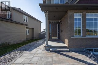Photo 2: 935 ROTARY WAY in Ottawa: House for sale : MLS®# 1386397