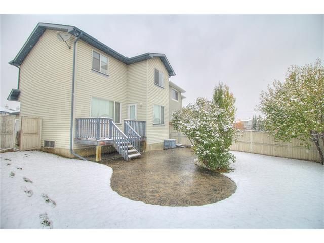 Photo 6: Photos: 16118 EVERSTONE Road SW in Calgary: Evergreen House for sale : MLS®# C4085775