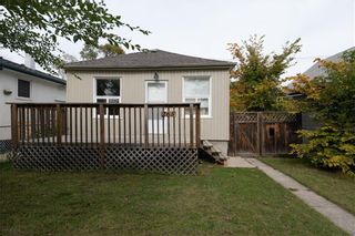 Photo 1: 265 Belmont Avenue in Winnipeg: West Kildonan Residential for sale (4D)  : MLS®# 202123335