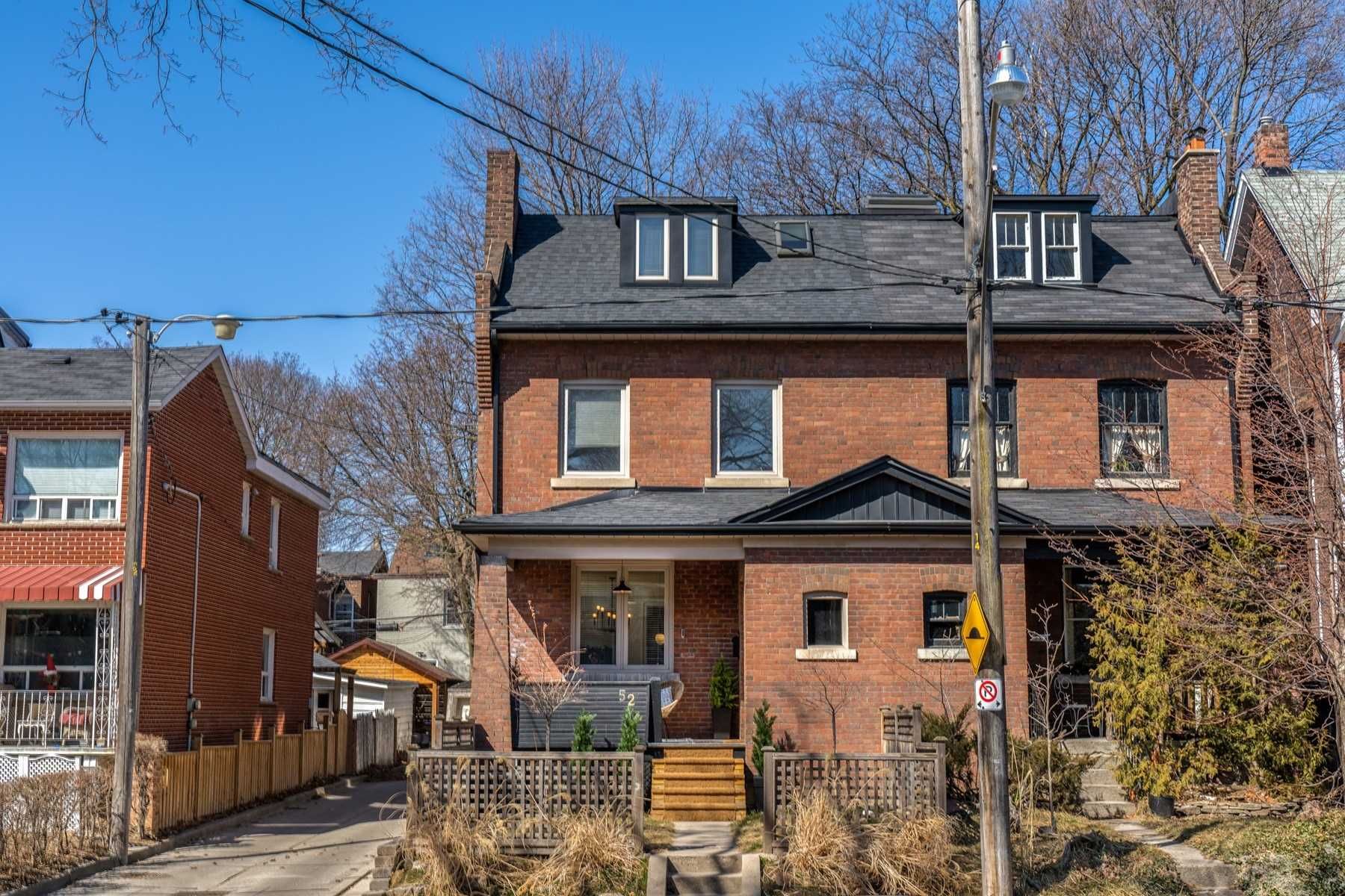 Main Photo: 52 Sandford Avenue in Toronto: South Riverdale House (2 1/2 Storey) for sale (Toronto E01)  : MLS®# E5161666