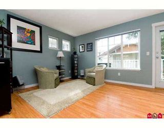 Photo 5: 34 12711 64TH Avenue in Surrey: West Newton Townhouse for sale in "PALETTE ON THE PARK" : MLS®# F2722983