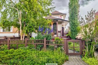 Photo 4: 3120 40 Street SW in Calgary: Glenbrook Detached for sale : MLS®# A1236219