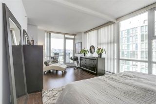 Photo 10: 1103 1077 MARINASIDE CRESCENT in Vancouver: Yaletown Condo for sale (Vancouver West)  : MLS®# R2273714