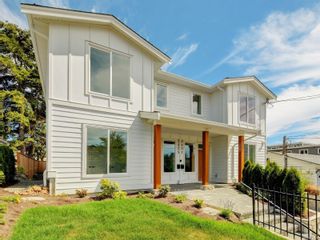 Photo 1: 2425 Chambers St in Victoria: Vi Fernwood Half Duplex for sale : MLS®# 915339