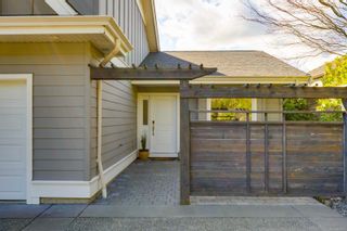 Photo 3: 2377 Tanner Ridge Pl in Central Saanich: CS Tanner House for sale : MLS®# 928922