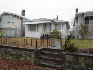 Main Photo: 463 E 46TH Avenue in Vancouver: Fraser VE House for sale (Vancouver East)  : MLS®# R2887419