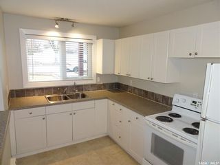 Photo 2: 2 50 Spence Street in Regina: Hillsdale Residential for sale : MLS®# SK766265