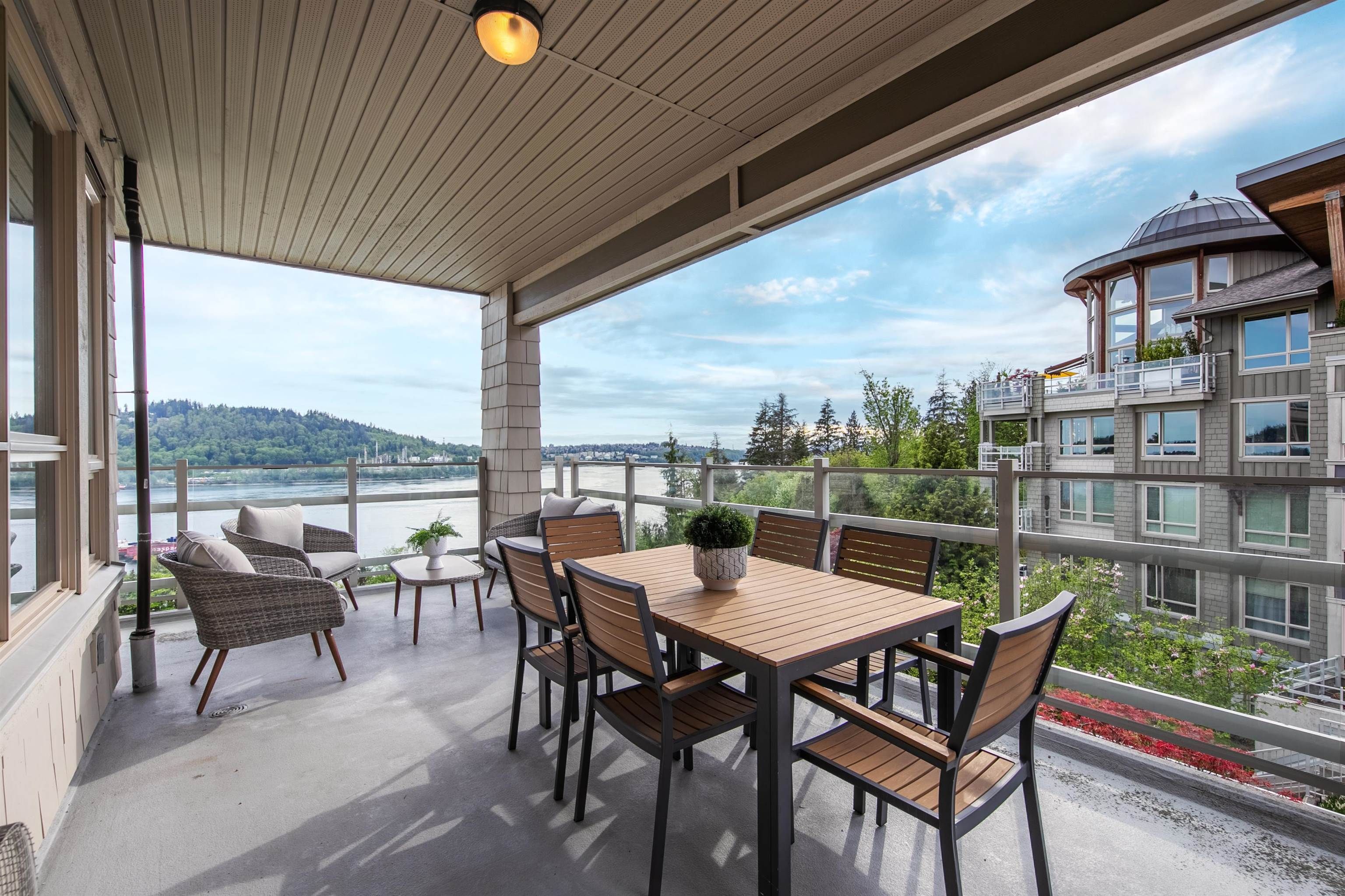 Main Photo: 402 530 RAVEN WOODS Drive in North Vancouver: Roche Point Condo for sale in "Seasons" : MLS®# R2777789