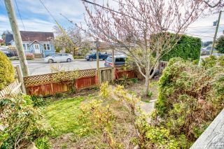 Photo 9: 1332 Lyall St in Esquimalt: Es Saxe Point House for sale : MLS®# 958214