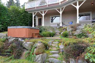 Photo 19: 629 GOWER POINT Road in Gibsons: Gibsons & Area House for sale in "Lower Gibsons" (Sunshine Coast)  : MLS®# R2135750