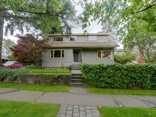 Photo 1: 3325 HIGHBURY Street in Vancouver: Dunbar House for sale (Vancouver West)  : MLS®# R2106208