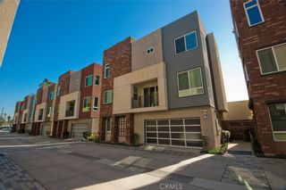 Photo 4: 817 Brickyard Lane in Costa Mesa: Residential for sale (C2 - Southwest Costa Mesa)  : MLS®# OC19044371