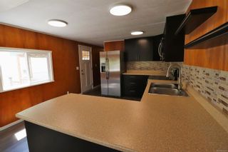 Photo 8: 3 2615 Otter Point Rd in Sooke: Sk Otter Point Manufactured Home for sale : MLS®# 903960
