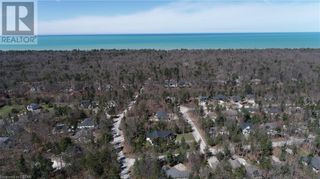 Photo 2: 10206 SANDALWOOD Crescent in Grand Bend: House for sale : MLS®# 40563413