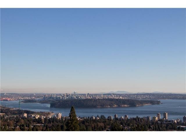 Main Photo: 44 2250 FOLKESTONE Way in West Vancouver: Panorama Village Condo for sale in "PANORAMA GARDENS" : MLS®# V1089798