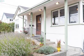 Photo 1: 260 Regina Ave in VICTORIA: SW Tillicum House for sale (Saanich West)  : MLS®# 824726