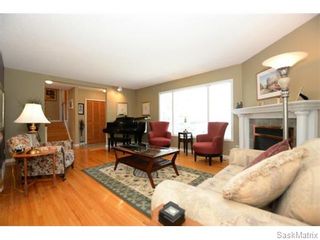 Photo 7: 3805 HILL Avenue in Regina: Single Family Dwelling for sale (Regina Area 05)  : MLS®# 584939