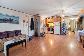 Photo 3: 4 16039 FRASER Highway in Surrey: Fleetwood Tynehead Manufactured Home for sale : MLS®# R2749419