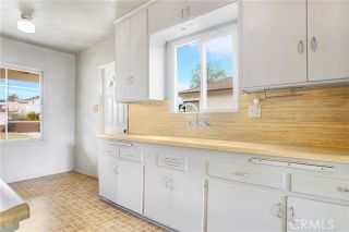Photo 9: House for sale : 3 bedrooms : 5828 E Rosebay Street in Long Beach