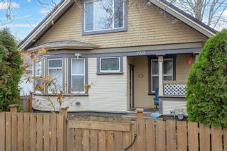 Photo 2: 2708 Fernwood Rd in Victoria: Vi Oaklands House for sale : MLS®# 919324