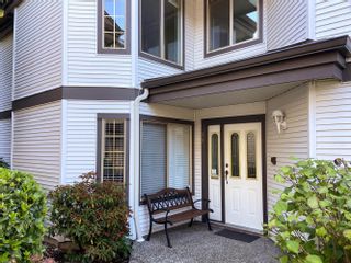 Photo 4: 19 15840 84 Avenue in Surrey: Fleetwood Tynehead Townhouse for sale in "Fleetwood Gables" : MLS®# R2625644