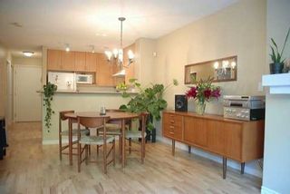 Photo 4: 206 124 West 3rd Street in The Vogue: Lower Lonsdale Home for sale () 