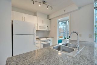 Photo 10: 18 550 TAYLOR Street in Vancouver: Downtown VW Townhouse for sale in "THE TAYLOR" (Vancouver West)  : MLS®# R2738217