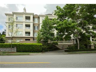 Photo 4: 223 5735 HAMPTON Place in Vancouver: University VW Condo for sale in "The Bristol" (Vancouver West)  : MLS®# V1065144