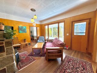 Photo 8: 5759 LONGBEACH RD in Nelson: House for sale : MLS®# 2476389