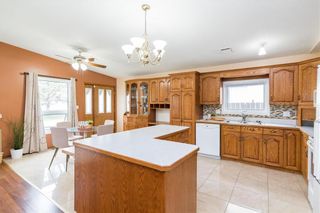 Photo 10: 199 Northcliffe Drive in Winnipeg: Canterbury Park Residential for sale (3M)  : MLS®# 202314133