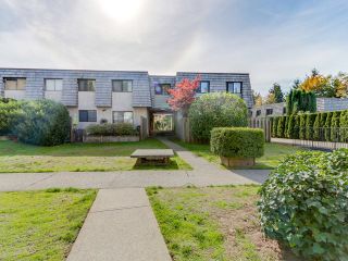 Photo 16: 1236 PREMIER Street in NORTH VANC: Lynnmour Townhouse for sale in "LYNNMOUR VILLAGE" (North Vancouver)  : MLS®# R2006636
