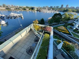Photo 1: 322 1228 MARINASIDE Crescent in Vancouver: Yaletown Townhouse for sale in "Crestmark II" (Vancouver West)  : MLS®# R2752595