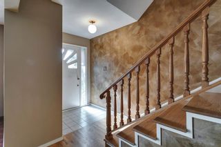Photo 8: 15 42 Street SW in Calgary: Wildwood Detached for sale : MLS®# A1122775