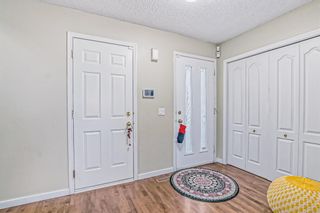 Photo 2: 386 Somerside Park SW in Calgary: Somerset Detached for sale : MLS®# A2016491
