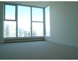 Photo 3: 3008 1009 EXPO Boulevard in Vancouver: Downtown VW Condo for sale in "LANDMARK 33" (Vancouver West)  : MLS®# V631923