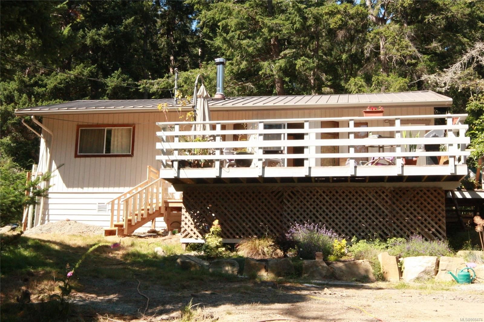 Main Photo: 2710 Privateers Rd in Pender Island: GI Pender Island House for sale (Gulf Islands)  : MLS®# 908474