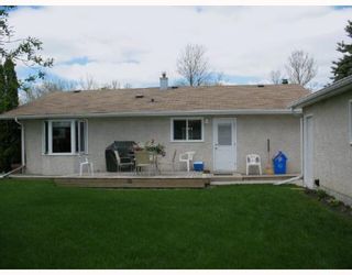 Photo 2:  in WINNIPEG: East Kildonan Residential for sale (North East Winnipeg)  : MLS®# 2910094