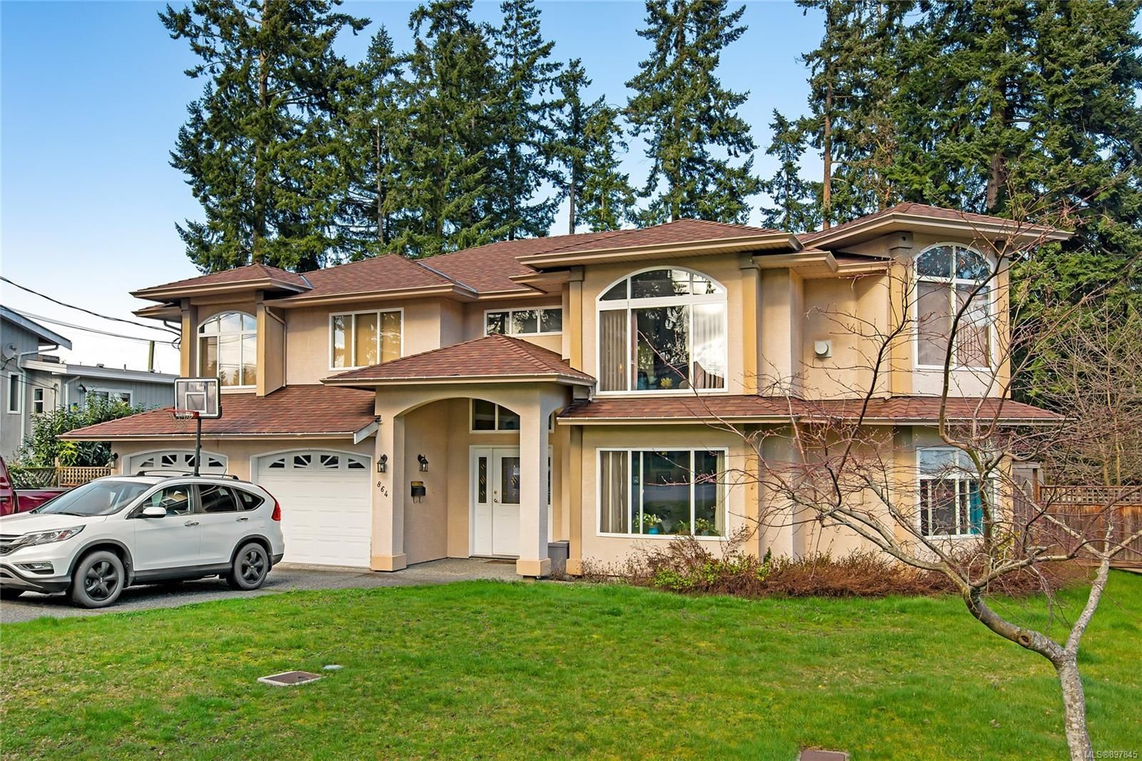 Main Photo: 864 Quilchena Cres in Nanaimo: Na Departure Bay House for sale : MLS®# 897845