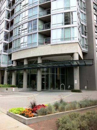 Photo 9: 1103 1438 RICHARDS Street in Vancouver: Yaletown Condo for sale in "Azura One" (Vancouver West)  : MLS®# R2389870