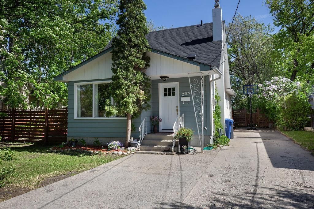 Main Photo: 206 Hindley Avenue in Winnipeg: St Vital Residential for sale (2D)  : MLS®# 202012637