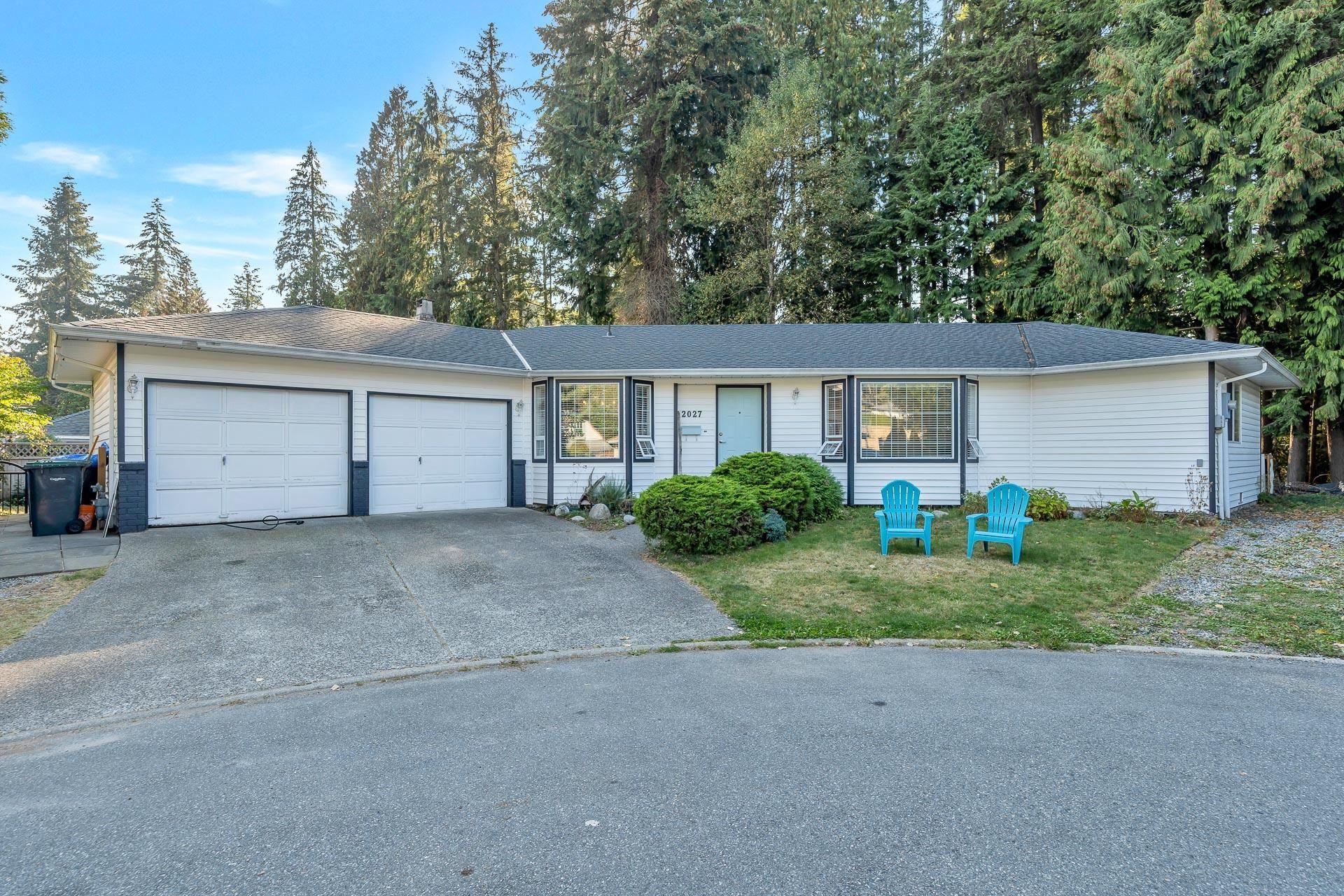 Main Photo: 2027 SHAUGHNESSY Place in Coquitlam: River Springs House for sale in "RIVER SPRINGS" : MLS®# R2727049