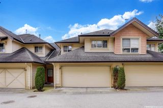 Photo 2: 33 20350 68 Avenue in Langley: Willoughby Heights Townhouse for sale in "Sunridge" : MLS®# R2560077