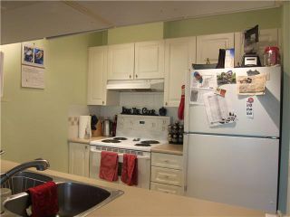 Photo 6: 302 929 W 16TH Avenue in Vancouver: Fairview VW Condo for sale in "OAKVIEW GARDEN" (Vancouver West)  : MLS®# V1122084